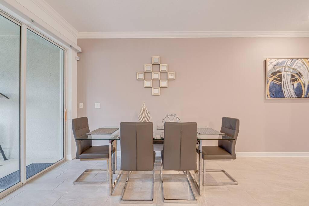 Newly Listed Townhouse Storey Lake, Free Waterpark Kissimmee Buitenkant foto